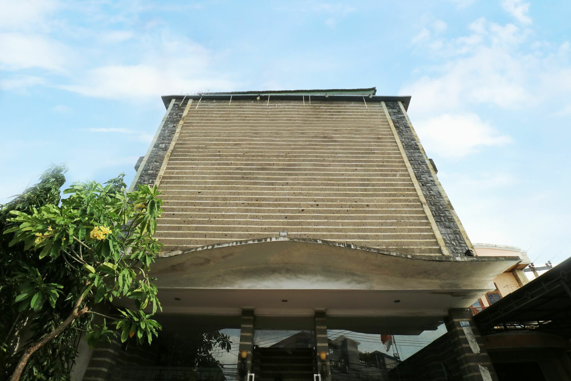Capital O 2533 Shita Bali Hotel Jimbaran Exterior foto